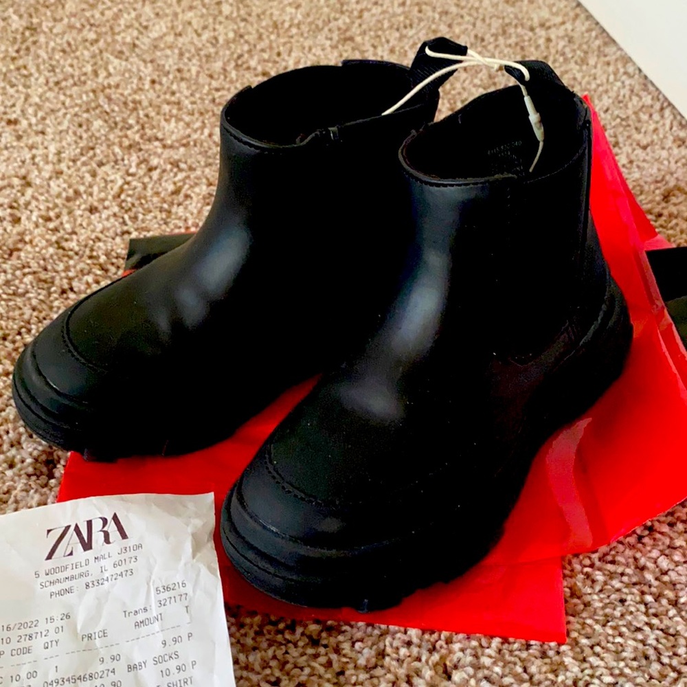 Zara baby boys shoes, used just once.